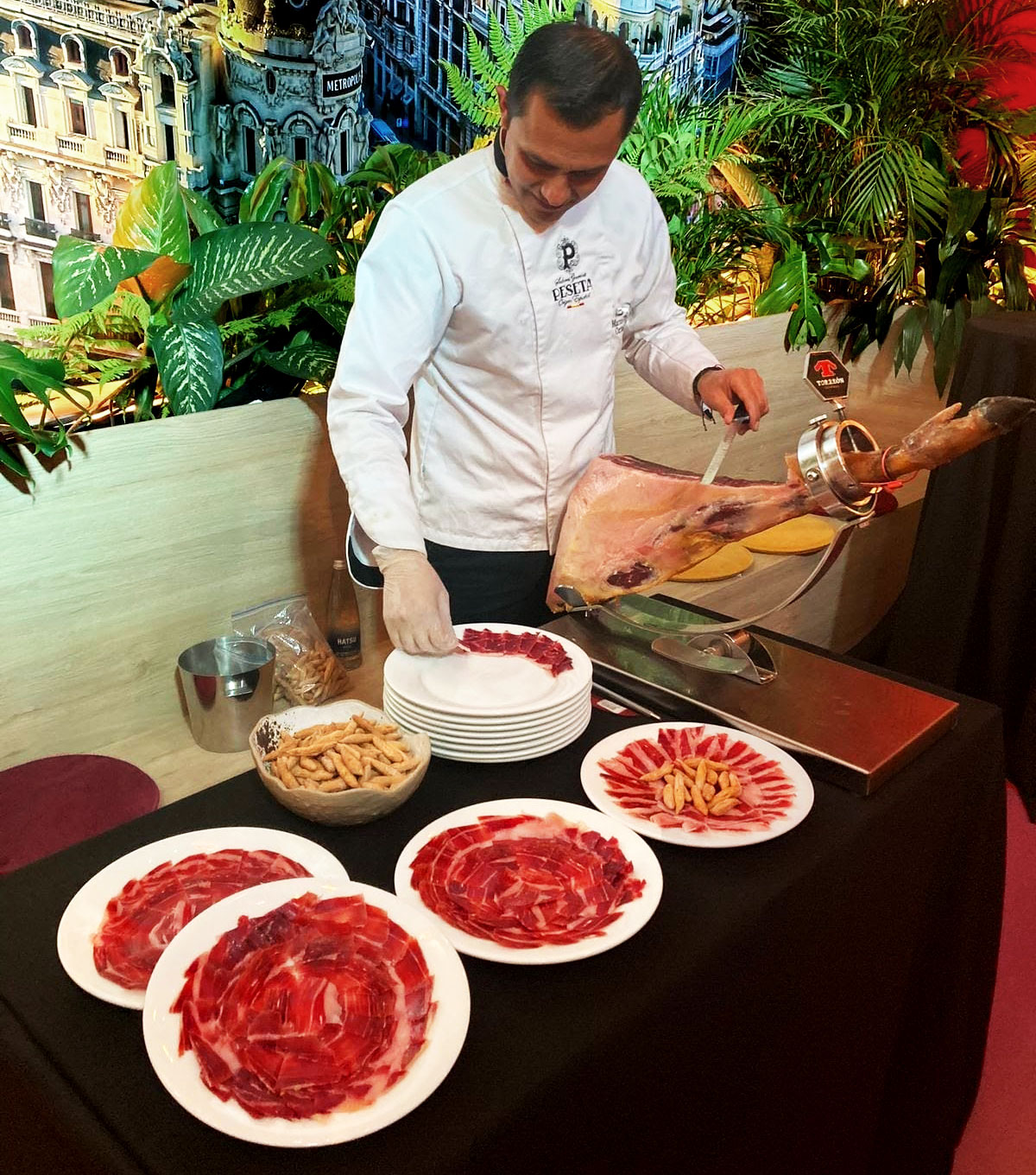 Marco-Garzón-cortador-de-jamón